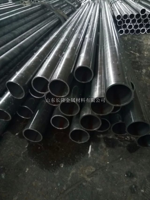 钢管制造厂 金属材料的力量与美学